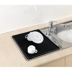 Wenko Abtropfmatte Maxi 40 Cm X 30 Cm Schwarz -Küchenwerkzeug – los geht’s! 4008838220887 ambiente 02